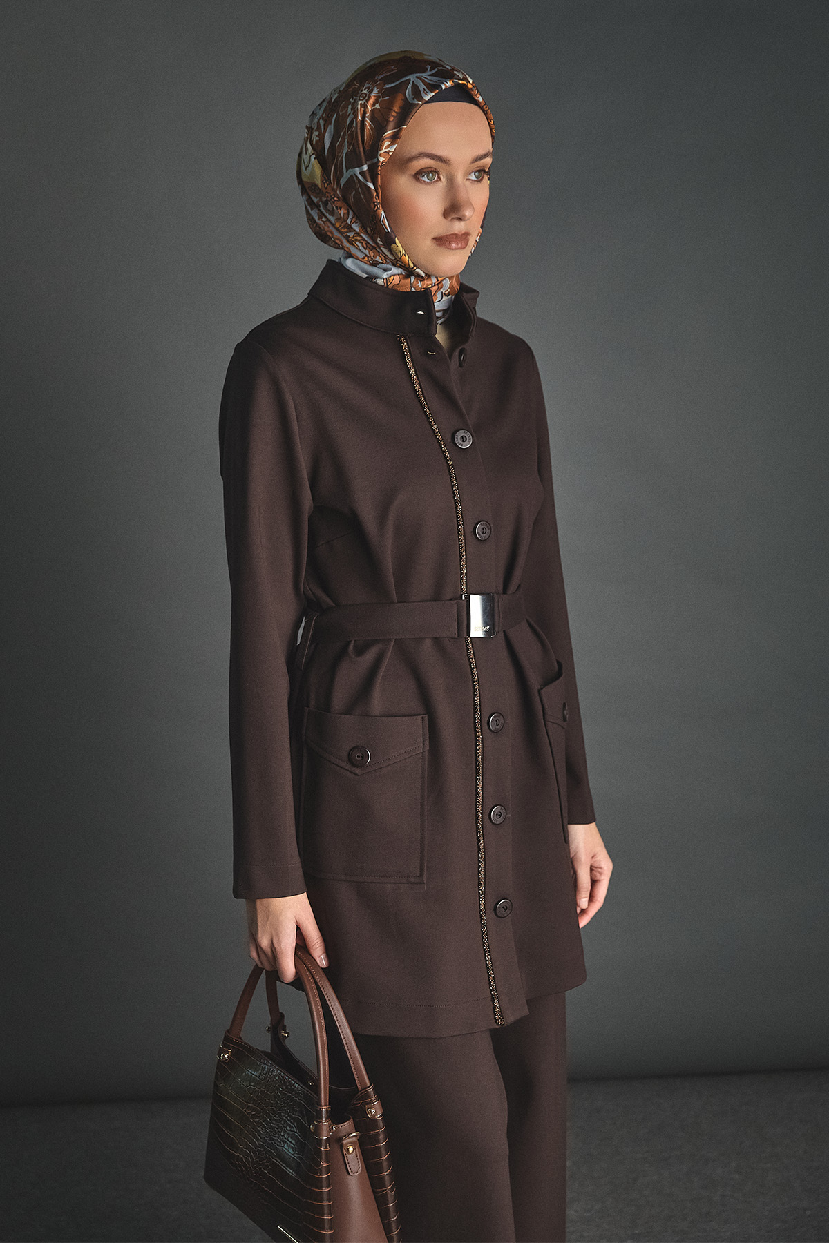 Taş Detaylı Kemerli İkili Takım