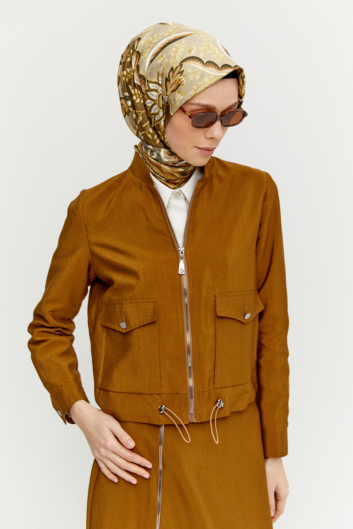 Fermuarlı Ceket Evaze Etek İkili Takım