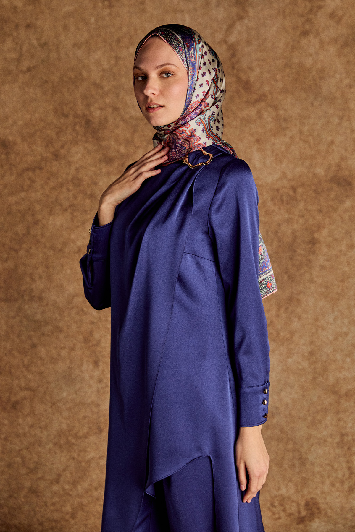 Asimetrik İkili Saten Takım