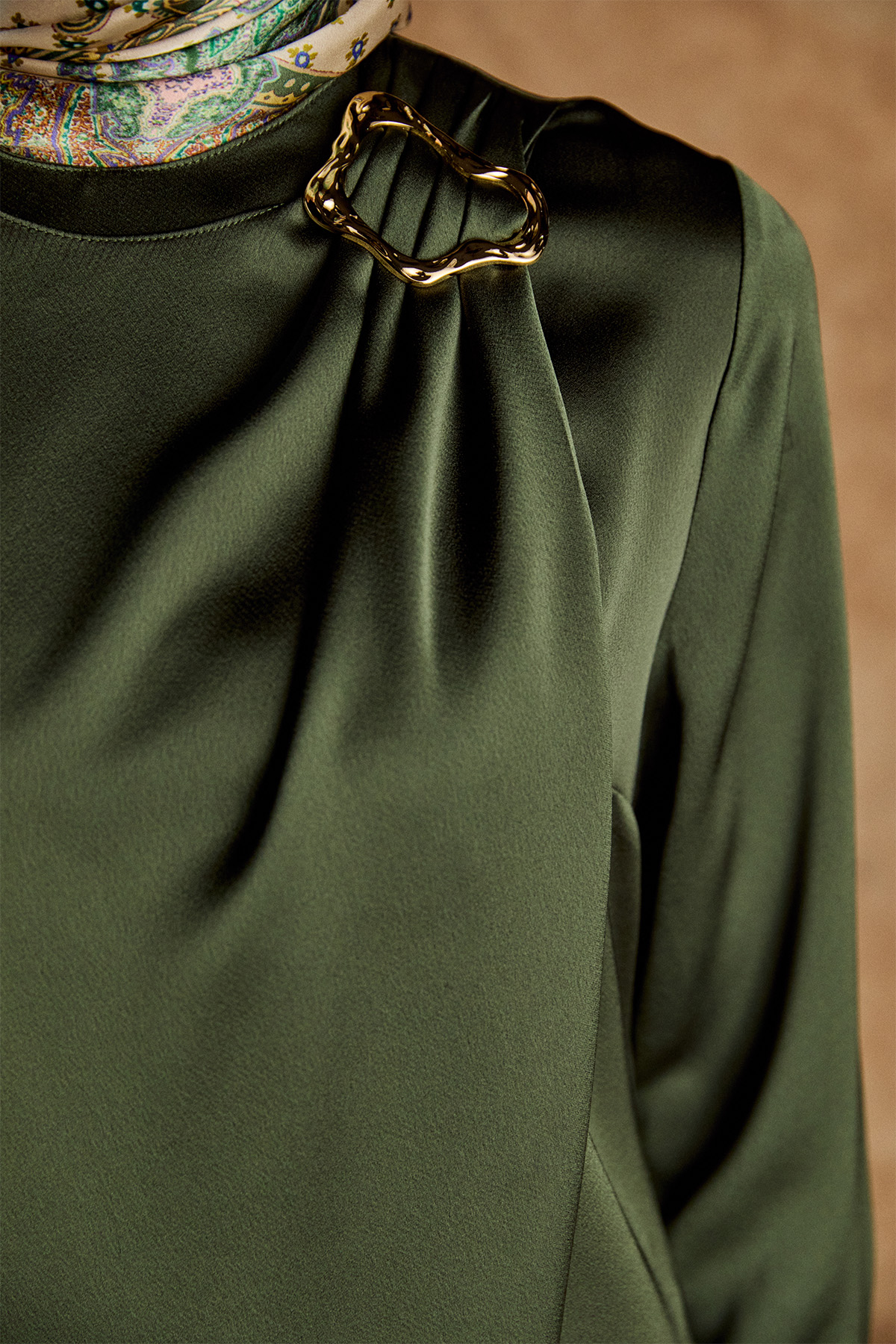 Asimetrik İkili Saten Takım