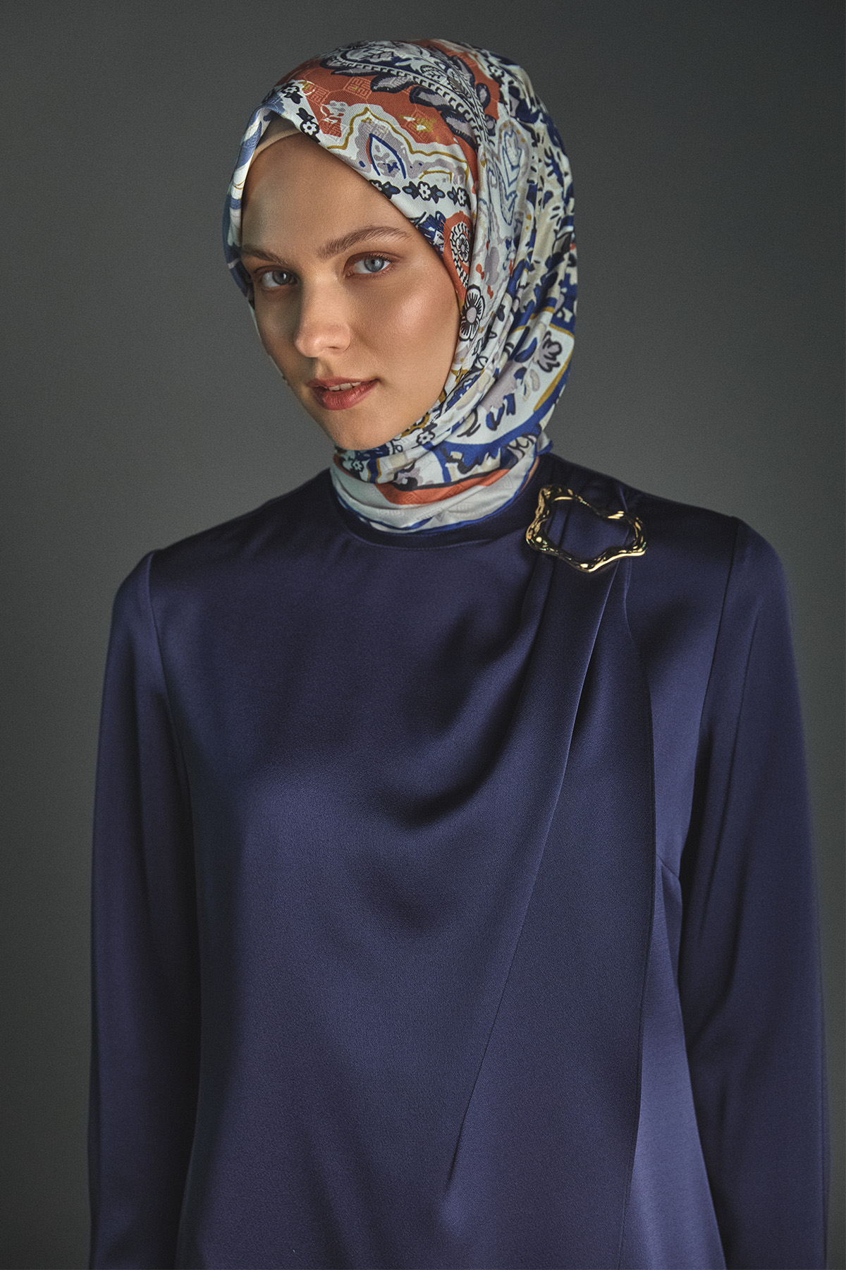 Asimetrik İkili Saten Takım