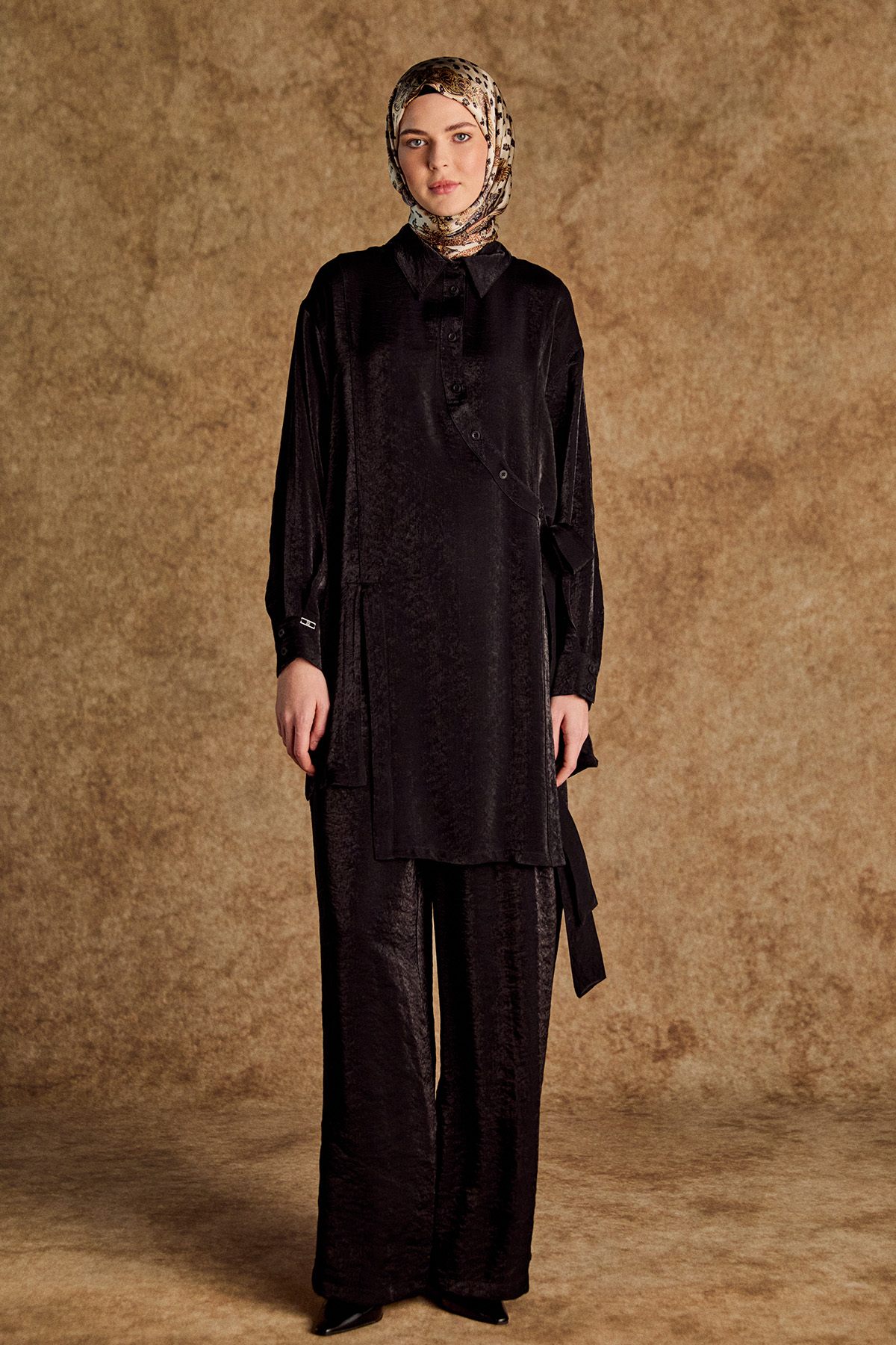 Düğmeli Jakarlı İkili Takım