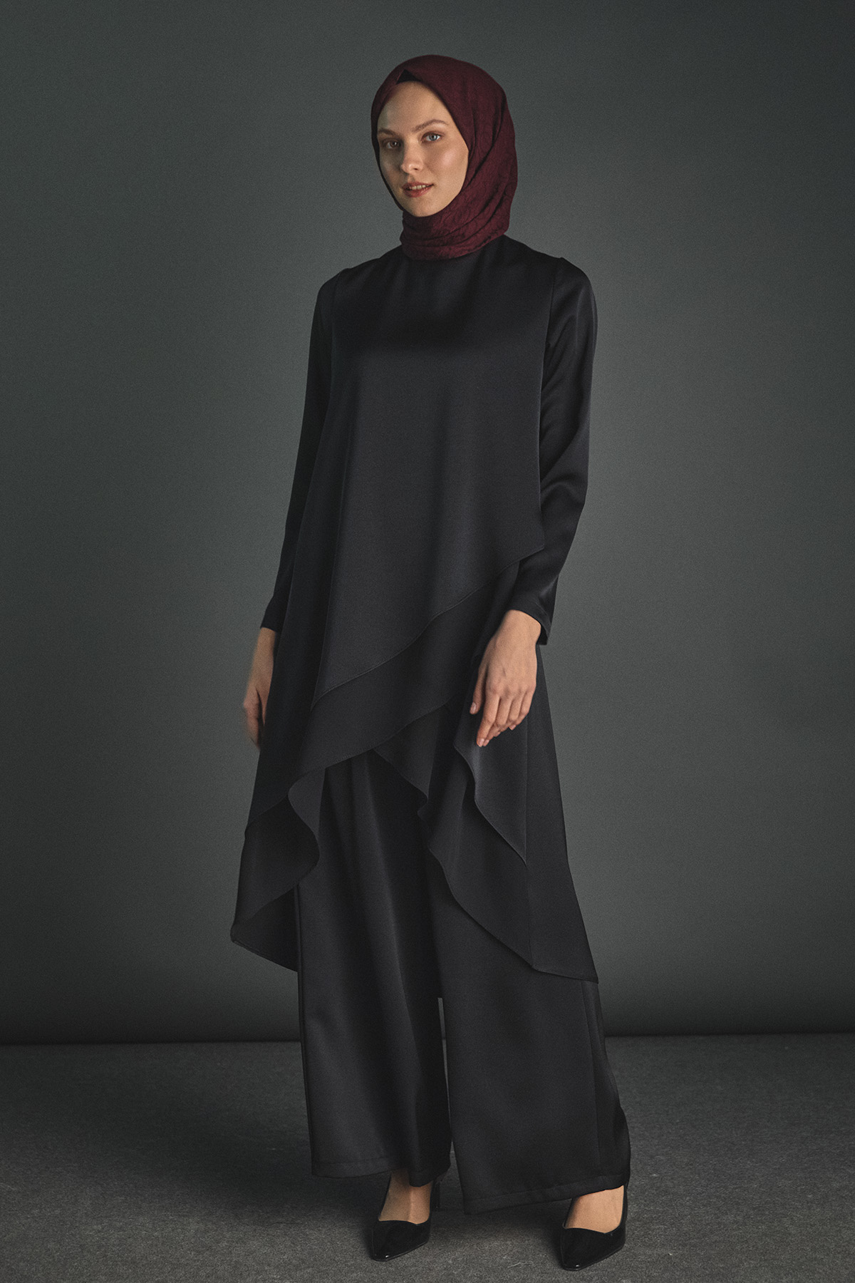 Asimetrik Tunikli Saten İkili Takım