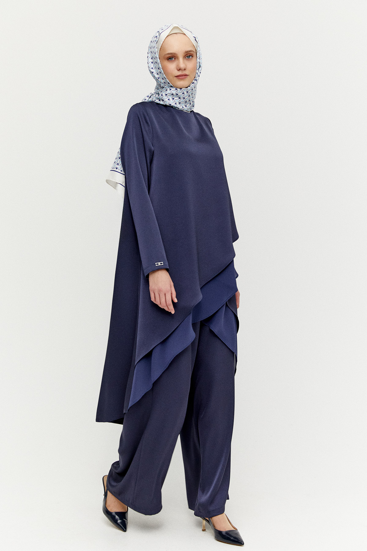 Asimetrik Tunikli Saten İkili Takım