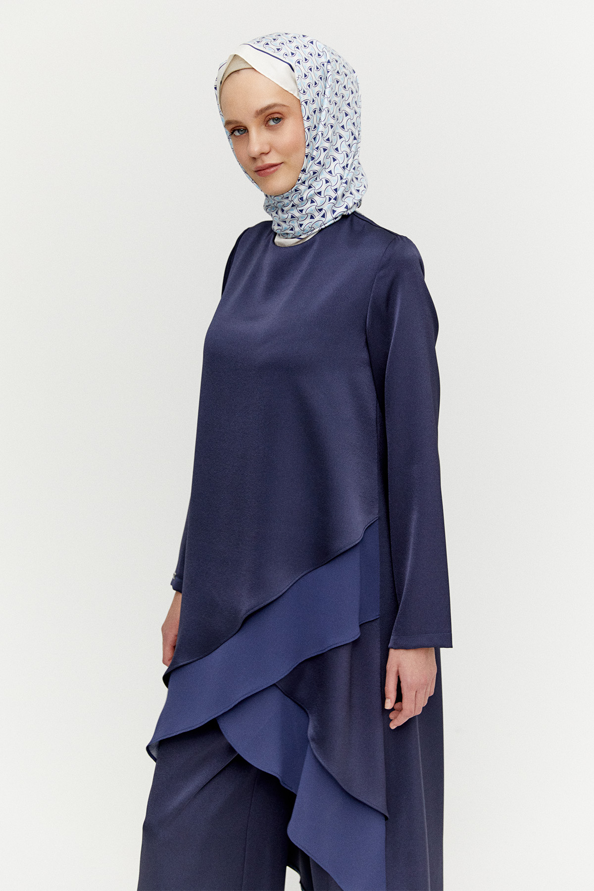 Asimetrik Tunikli Saten İkili Takım