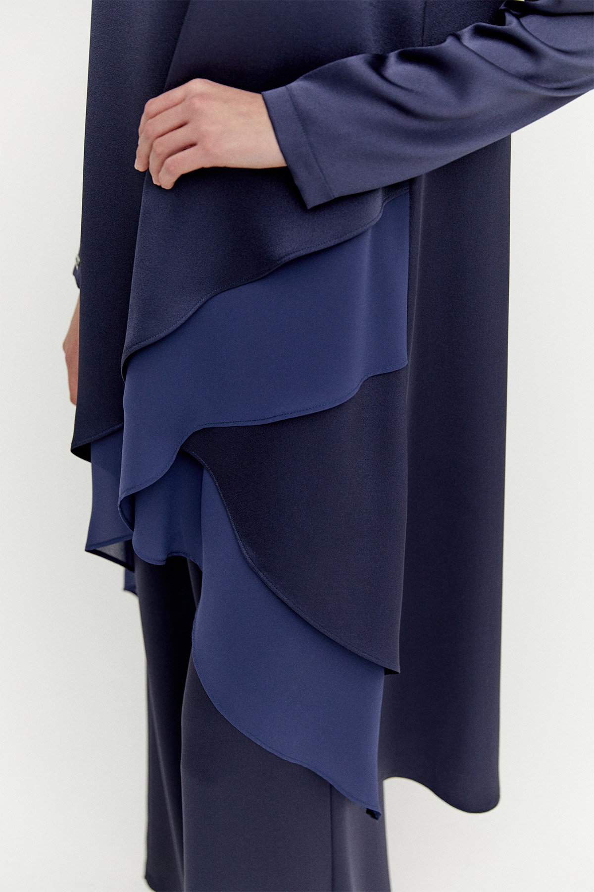 Asimetrik Tunikli Saten İkili Takım