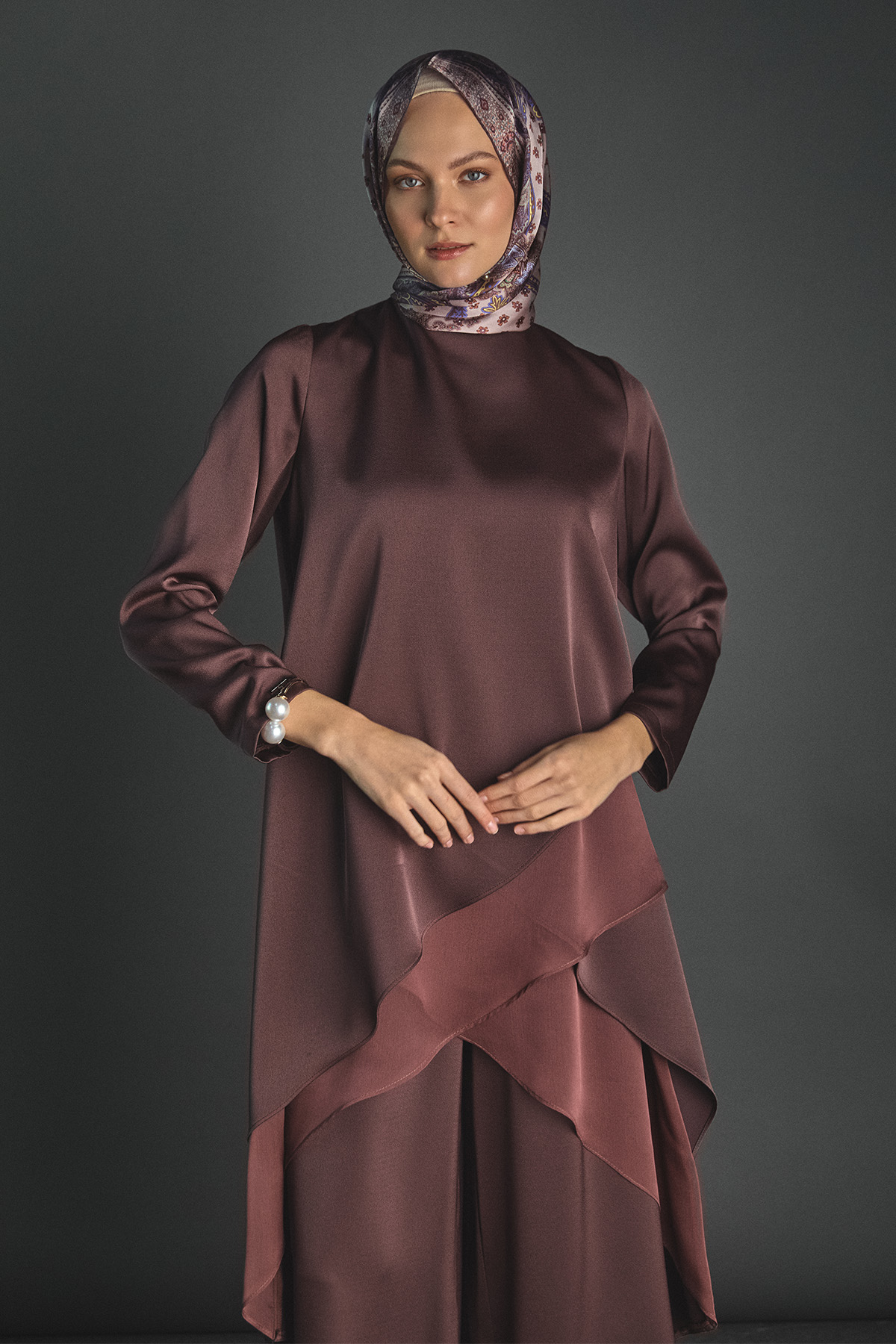 Asimetrik Tunikli Saten İkili Takım