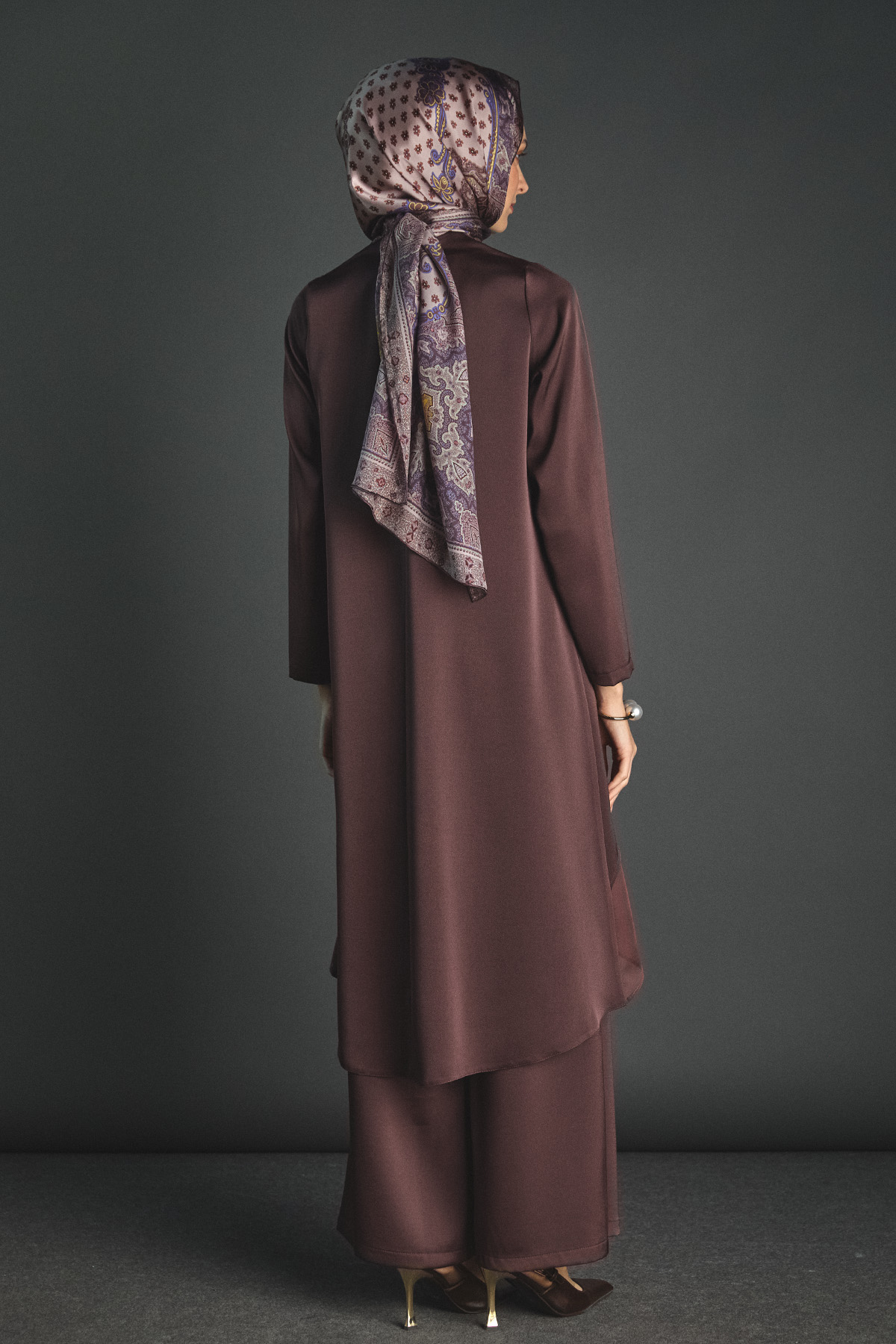 Asimetrik Tunikli Saten İkili Takım