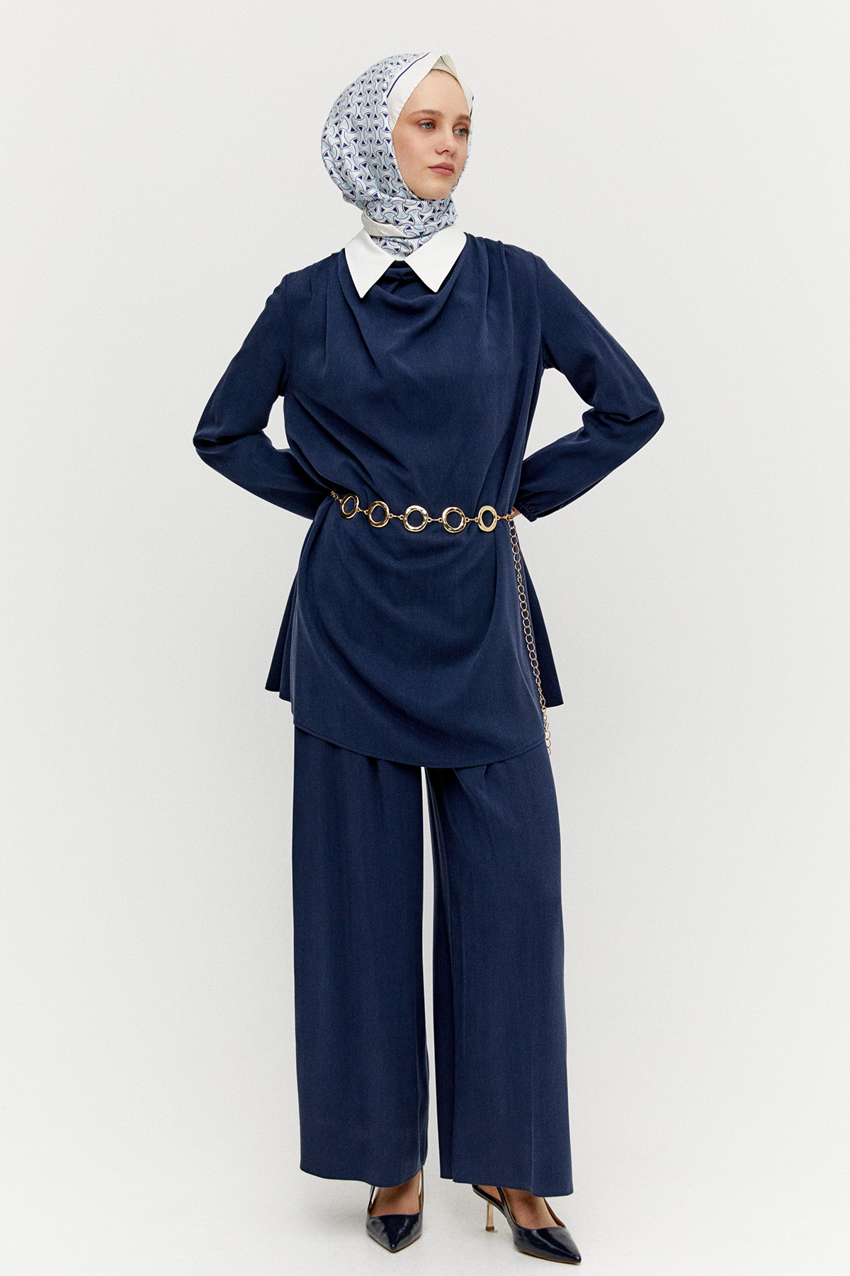 Degaje Yaka Tunik Pantolon Etek İkili Takım