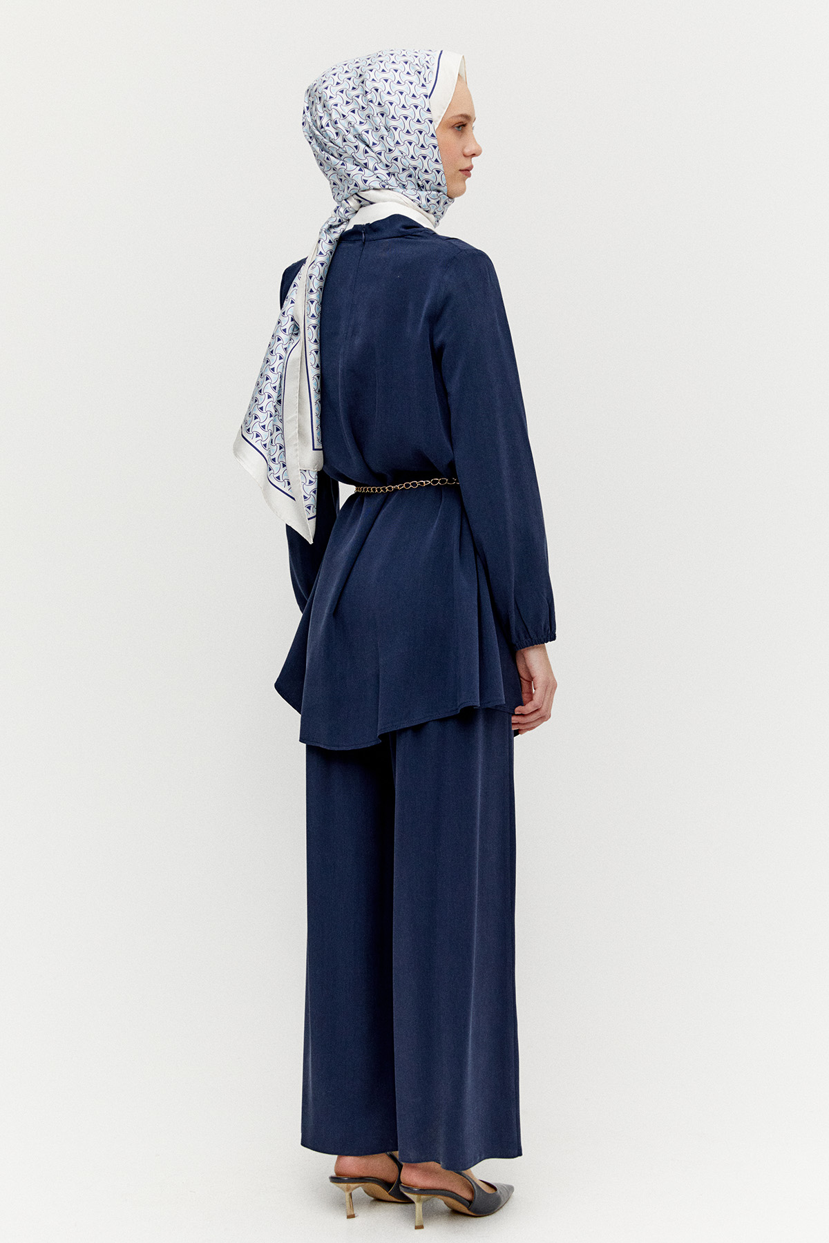 Degaje Yaka Tunik Pantolon Etek İkili Takım