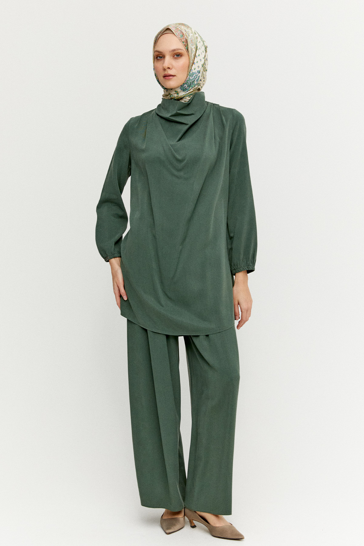 Degaje Yaka Tunik Pantolon Etek İkili Takım, Tesettür Giyim
