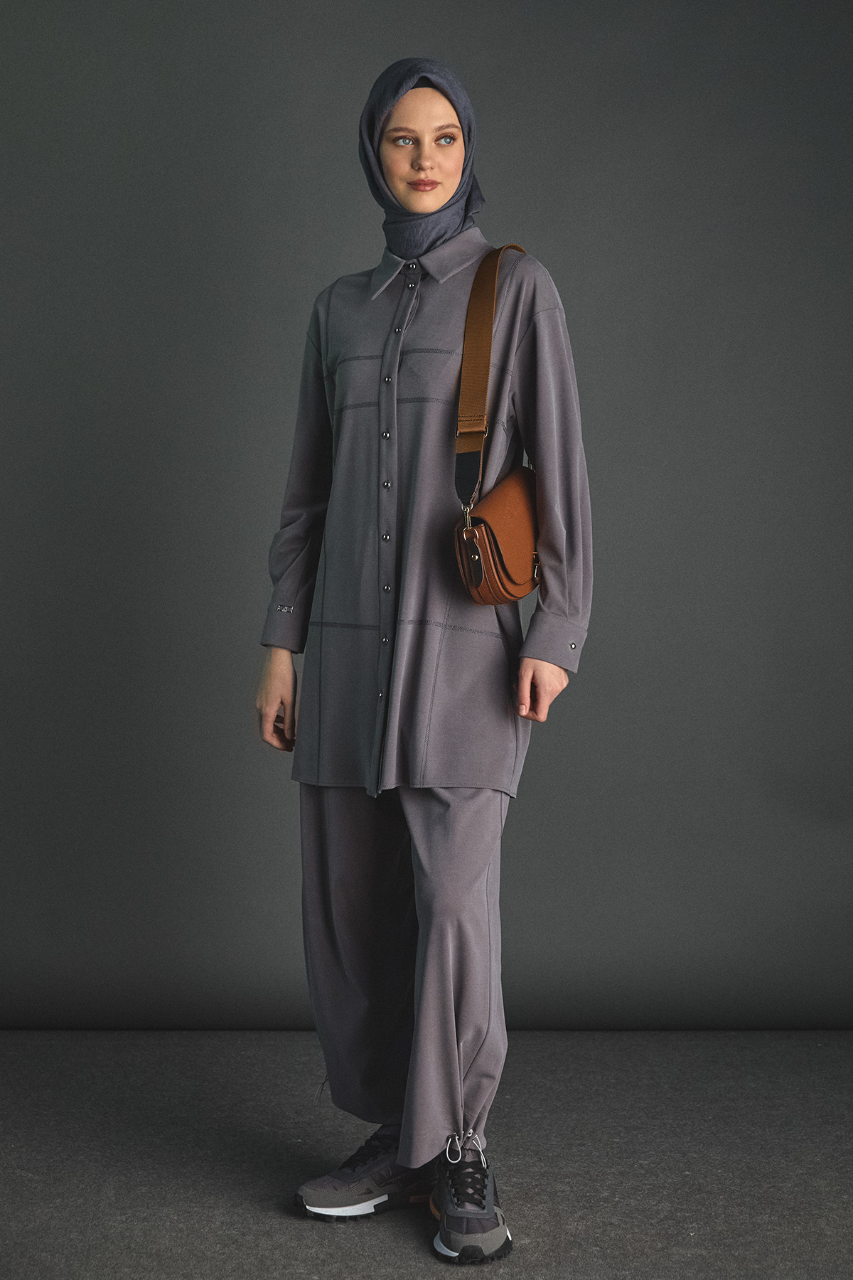 Spor Dikiş Gizli Patlı Lyocell Tunik