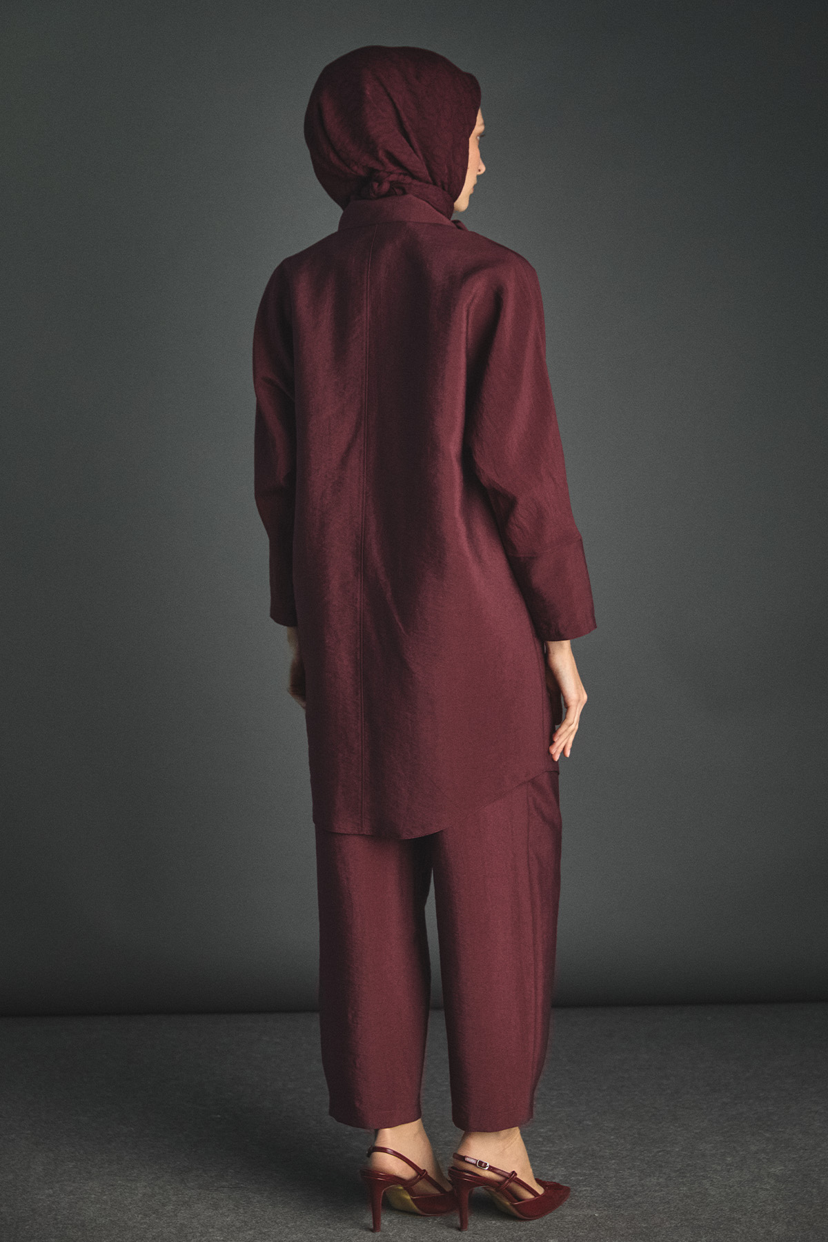 Fular Yakalı Şalvarlı İkili Takım