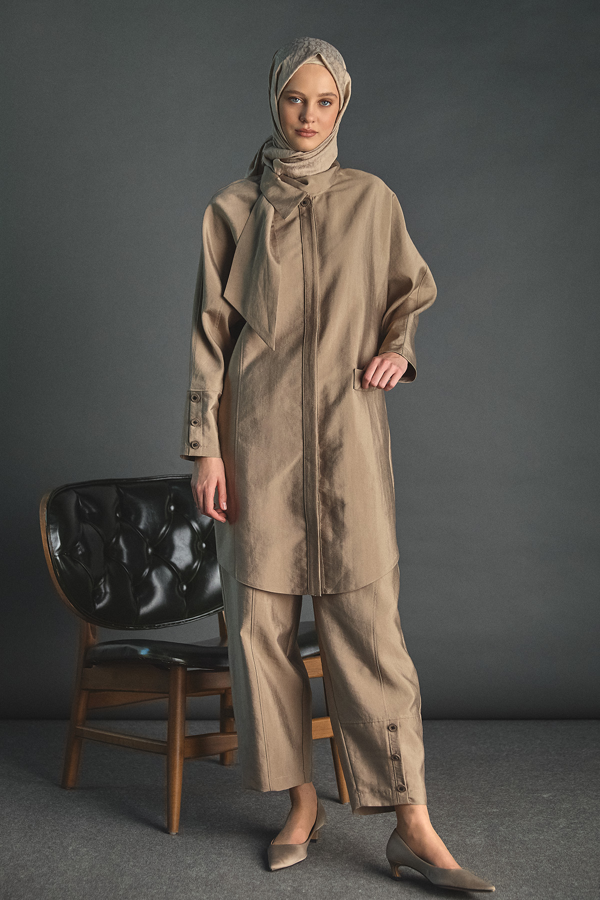 Fular Yakalı Şalvarlı İkili Takım