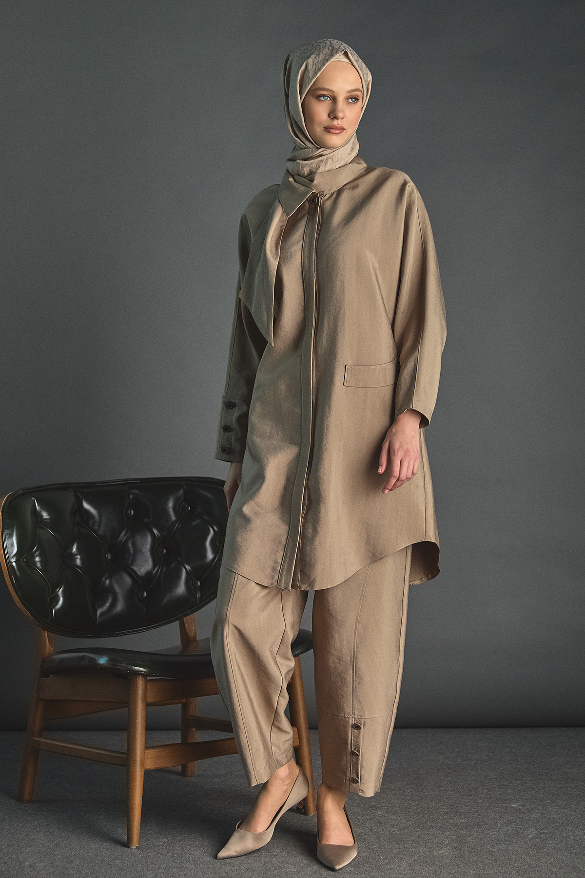 Fular Yakalı Şalvarlı İkili Takım