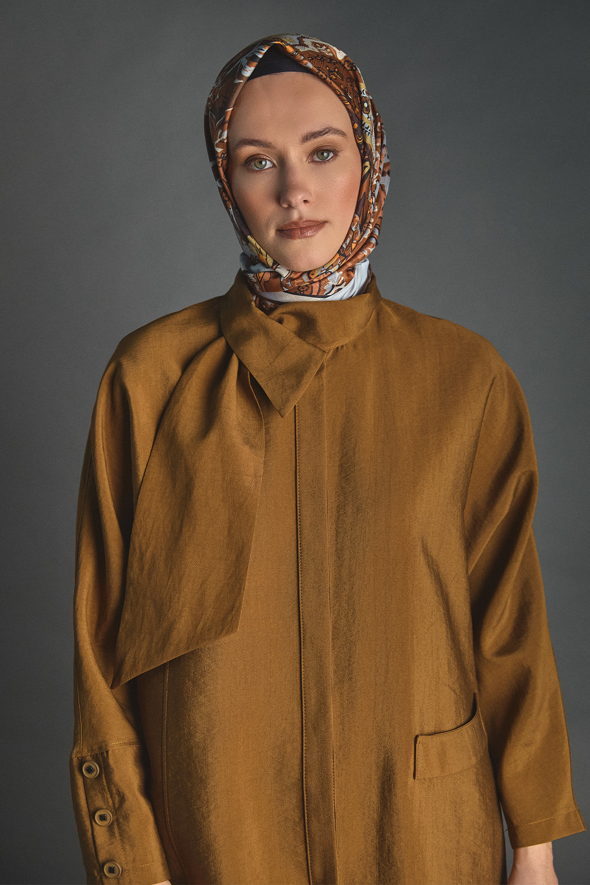 Fular Yakalı Şalvarlı İkili Takım