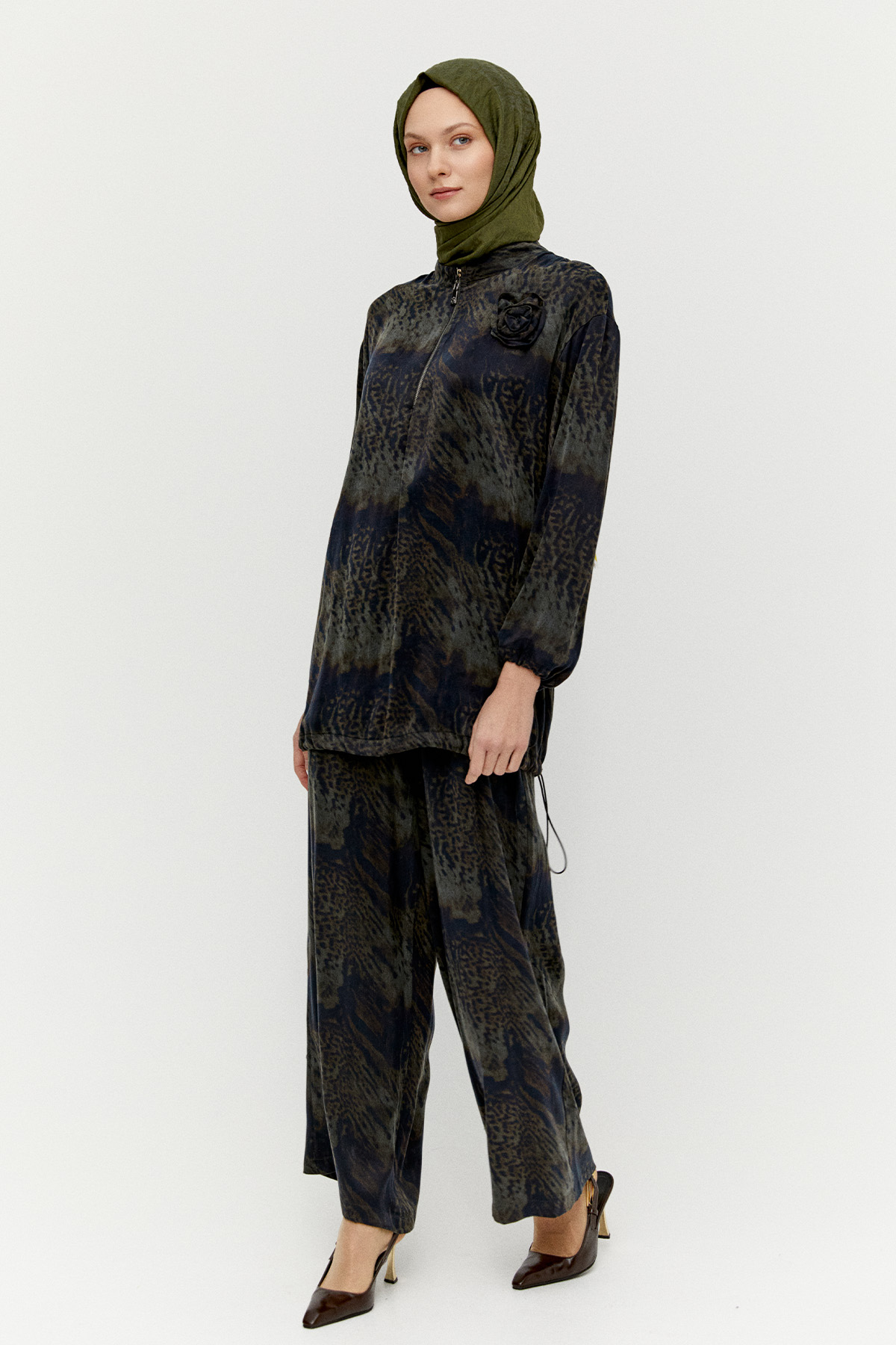 Desenli Rahat Kesim Lyocell İkili Takım