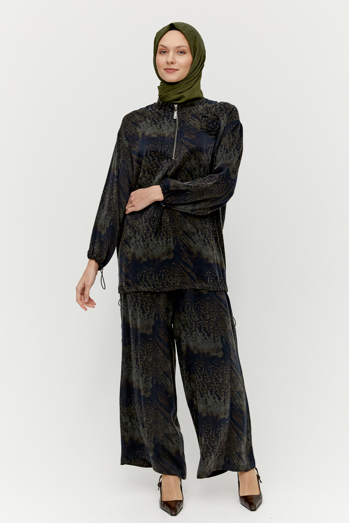 Desenli Rahat Kesim Lyocell İkili Takım