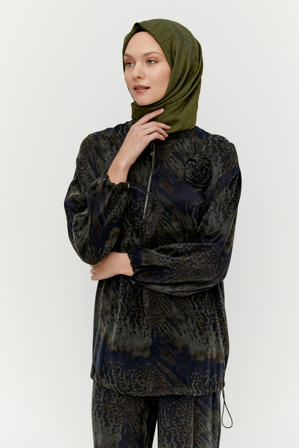 Desenli Rahat Kesim Lyocell İkili Takım