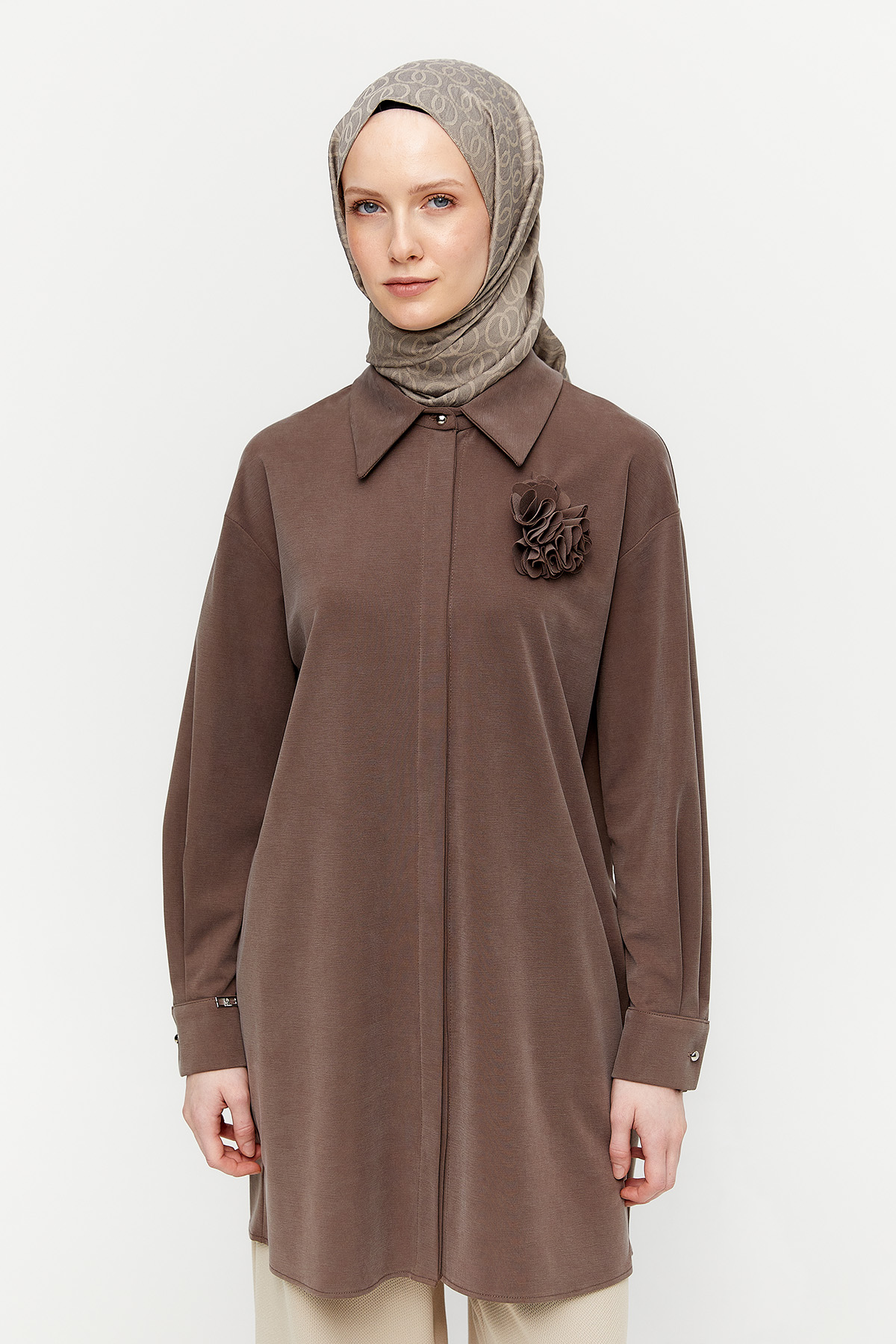 Broşlu Tunik