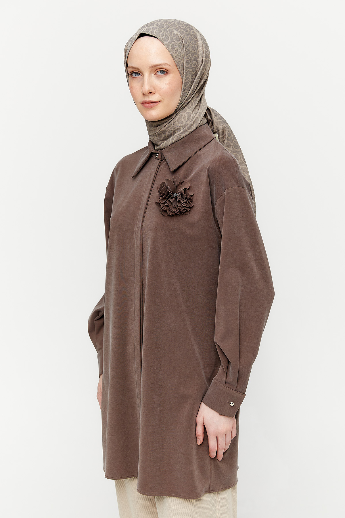 Broşlu Tunik