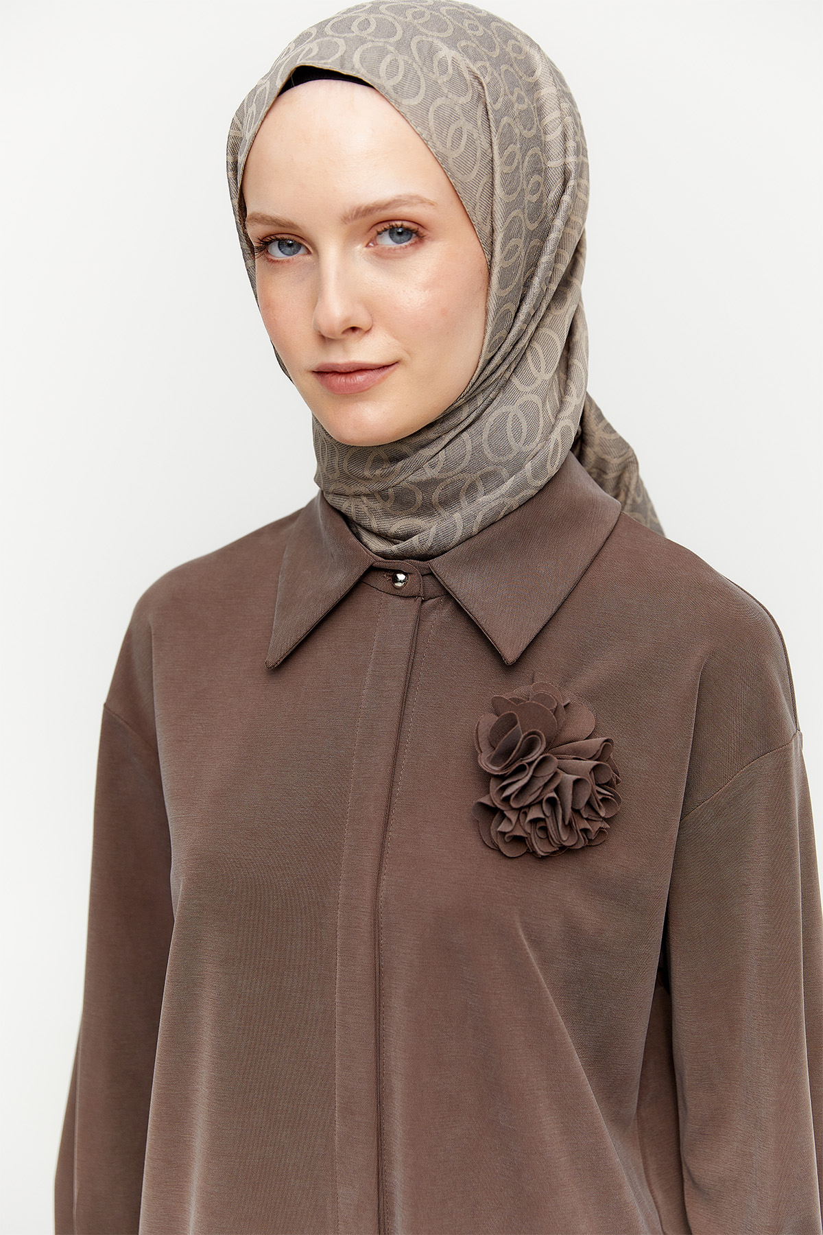 Broşlu Tunik