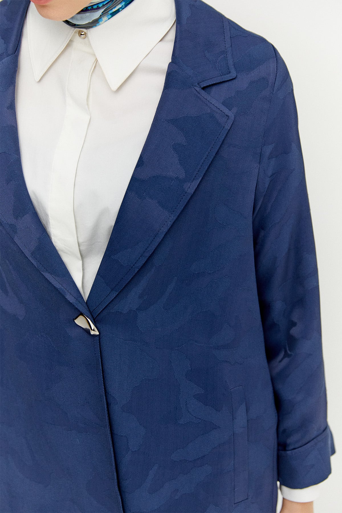 Desenli Mono Kapamalı Ceket