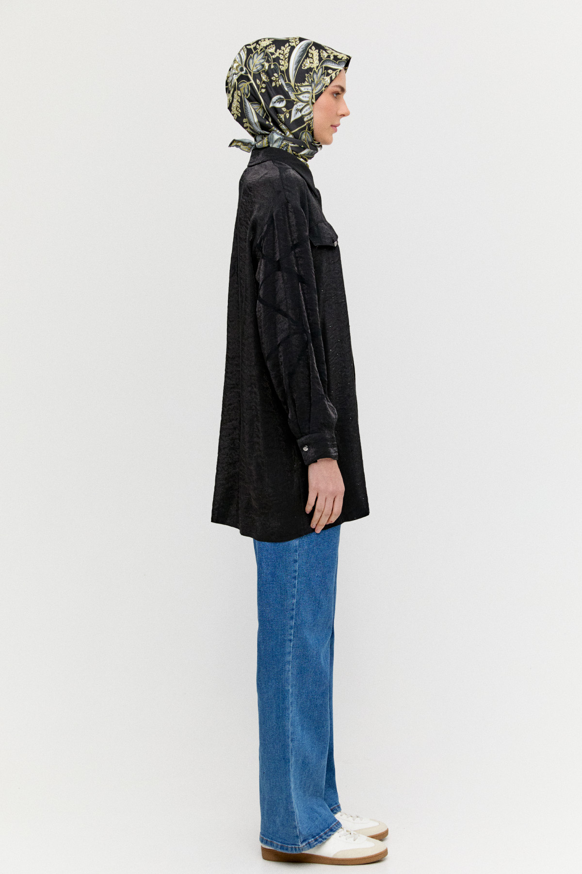 Desenli İlik Düğme Kapamalı Tunik, Tesettür Giyim