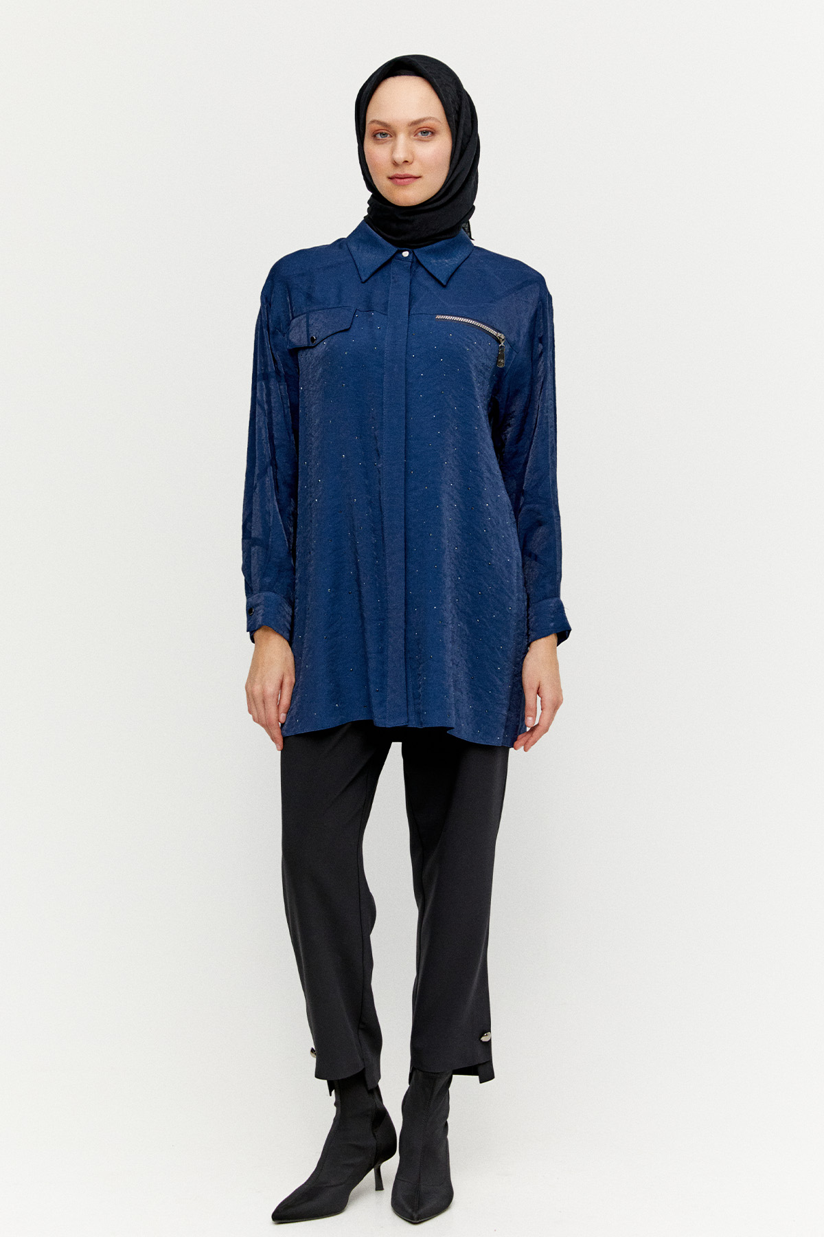 Desenli İlik Düğme Kapamalı Tunik