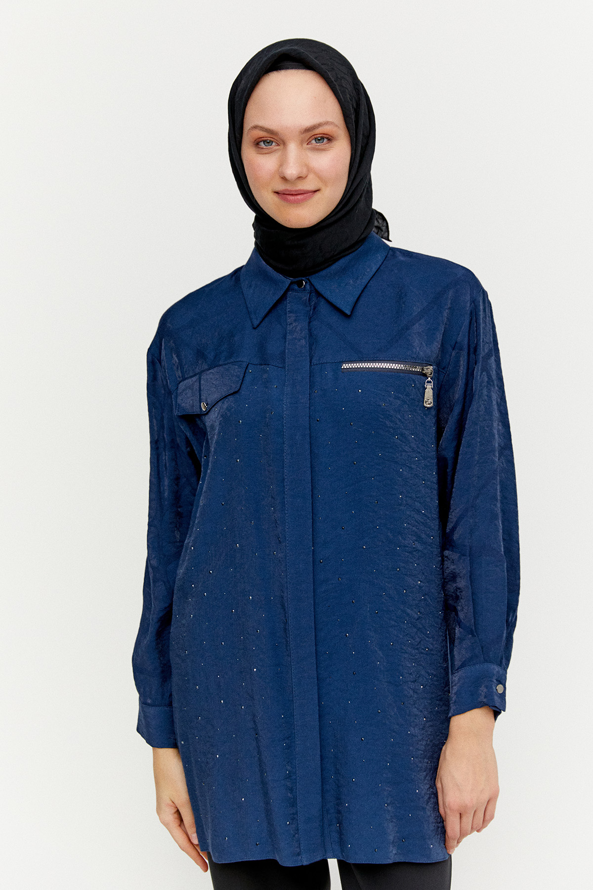 Desenli İlik Düğme Kapamalı Tunik