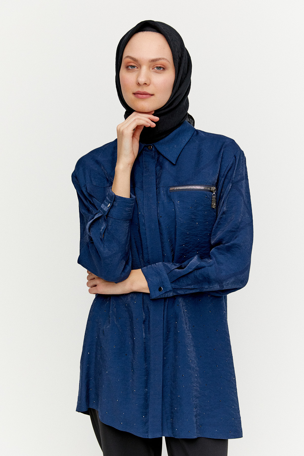 Desenli İlik Düğme Kapamalı Tunik