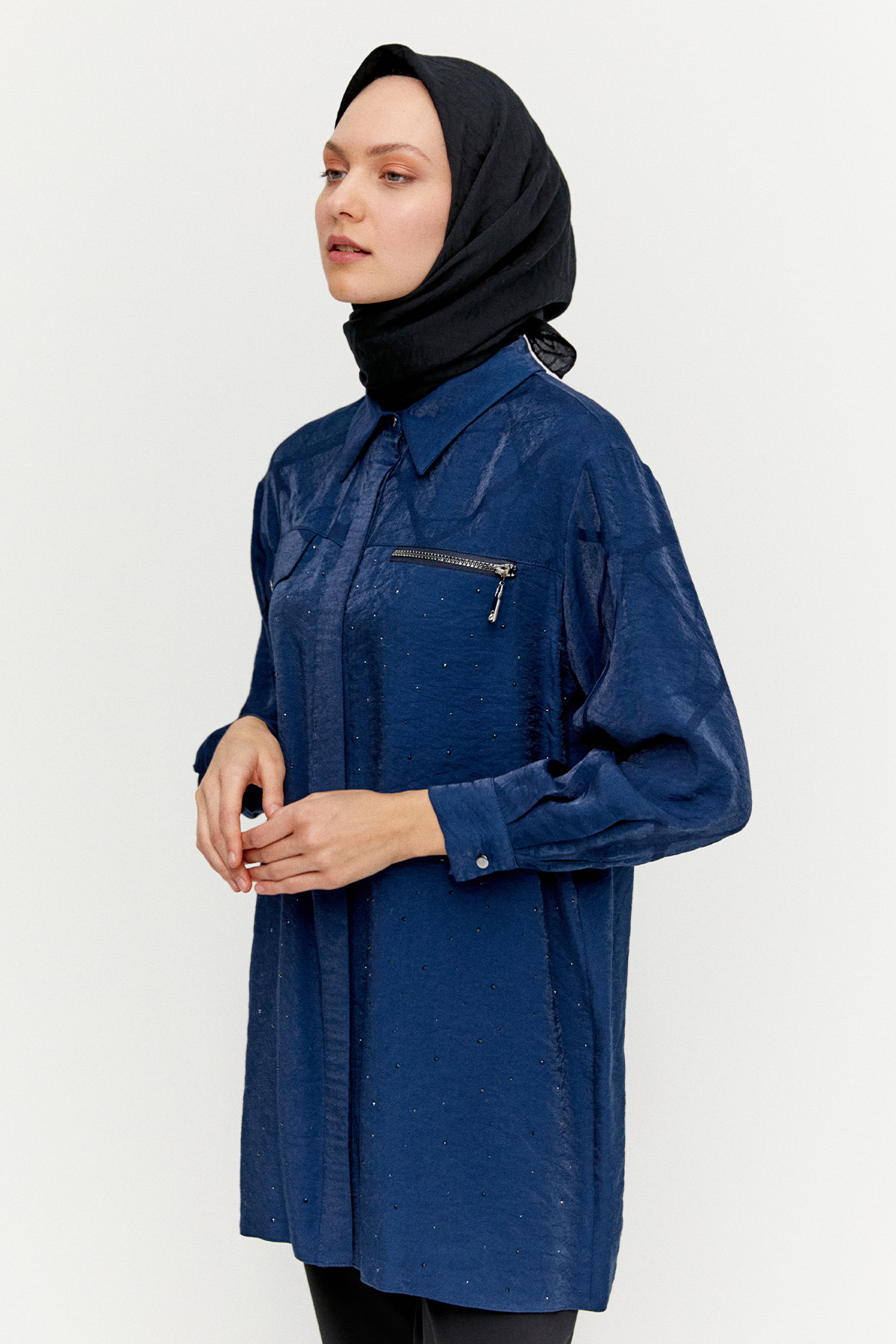 Desenli İlik Düğme Kapamalı Tunik