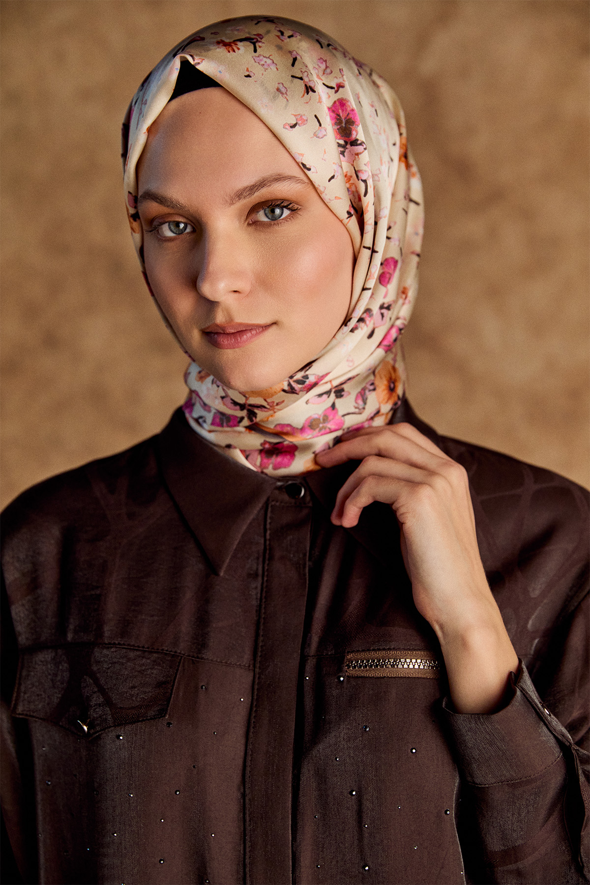 Desenli İlik Düğme Kapamalı Tunik