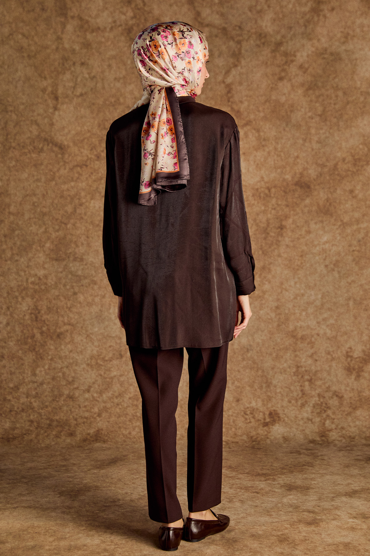 Desenli İlik Düğme Kapamalı Tunik