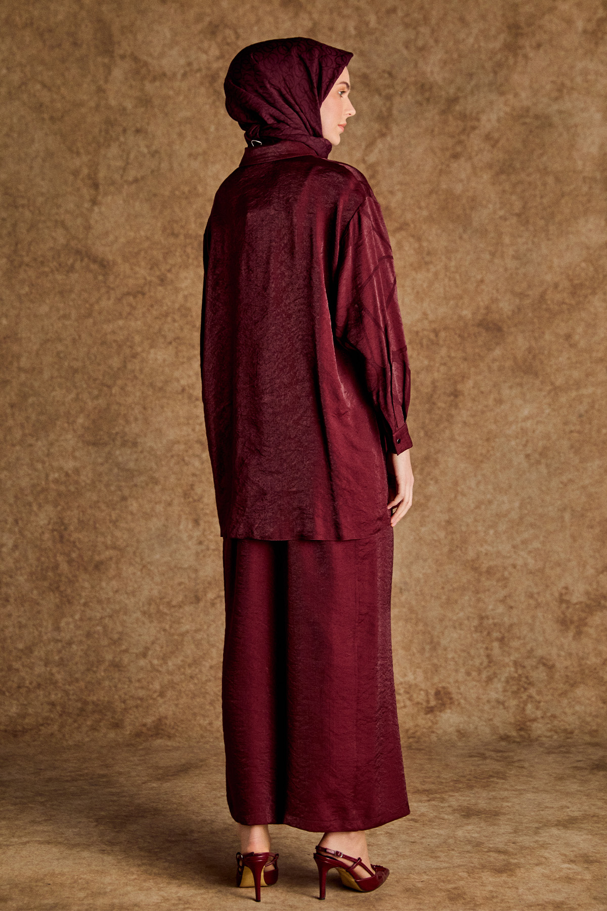 Desenli İlik Düğme Kapamalı Tunik