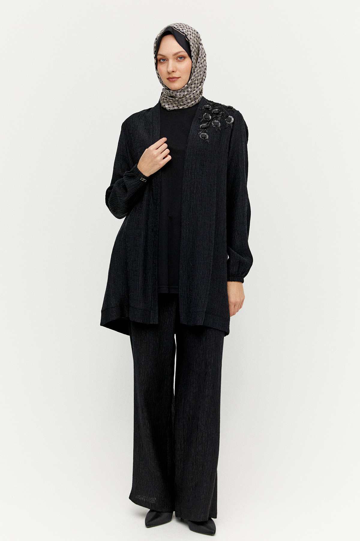 Dokulu Üçlü Takım