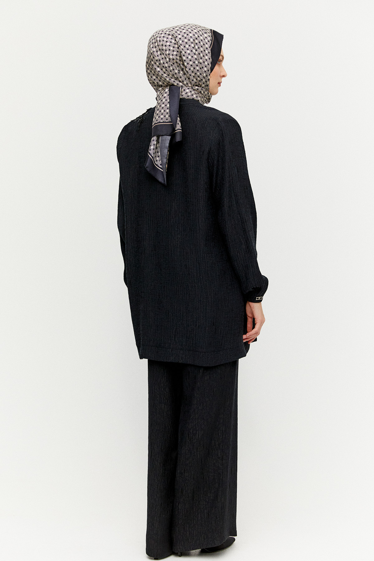 Dokulu Üçlü Takım