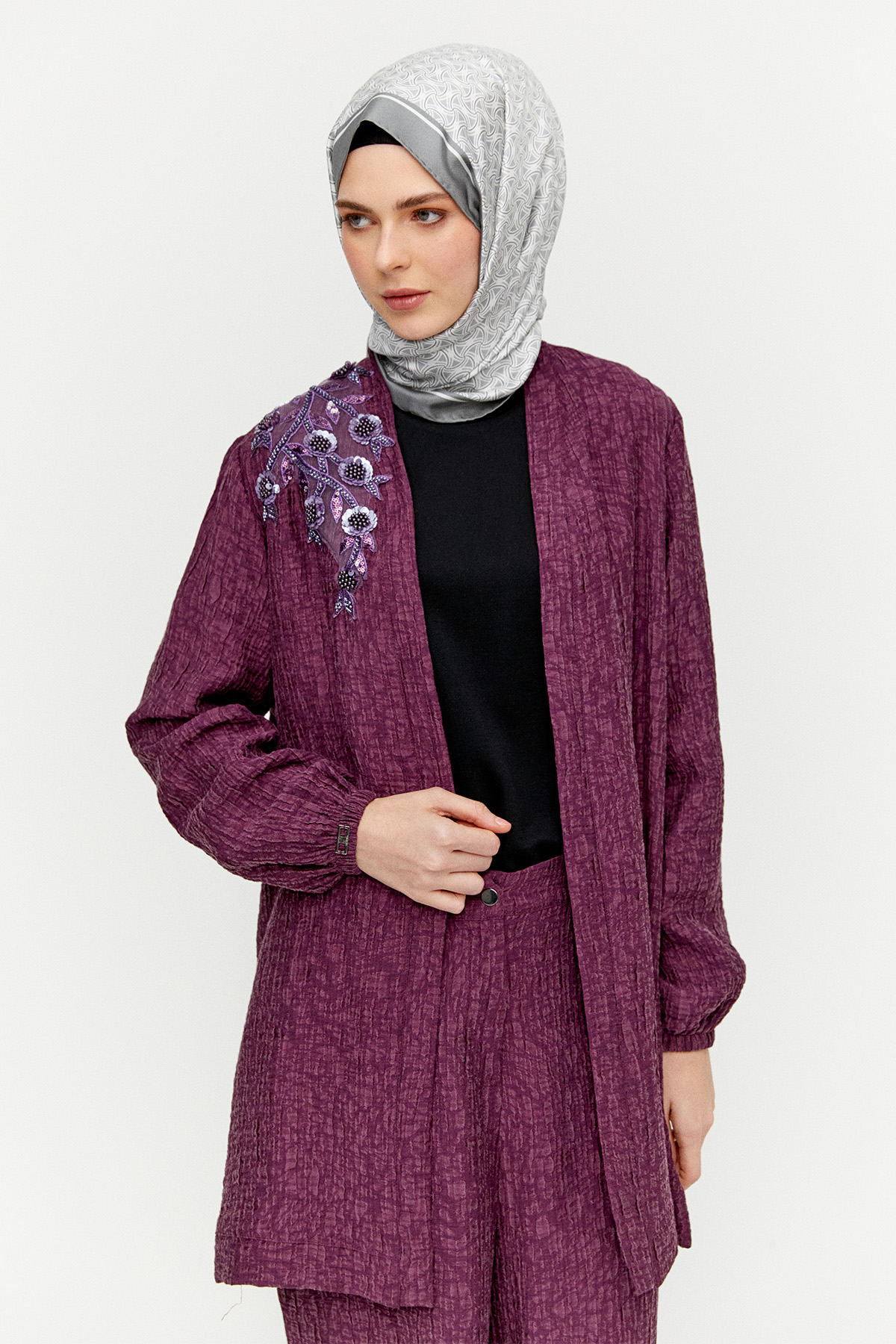 Dokulu Üçlü Takım