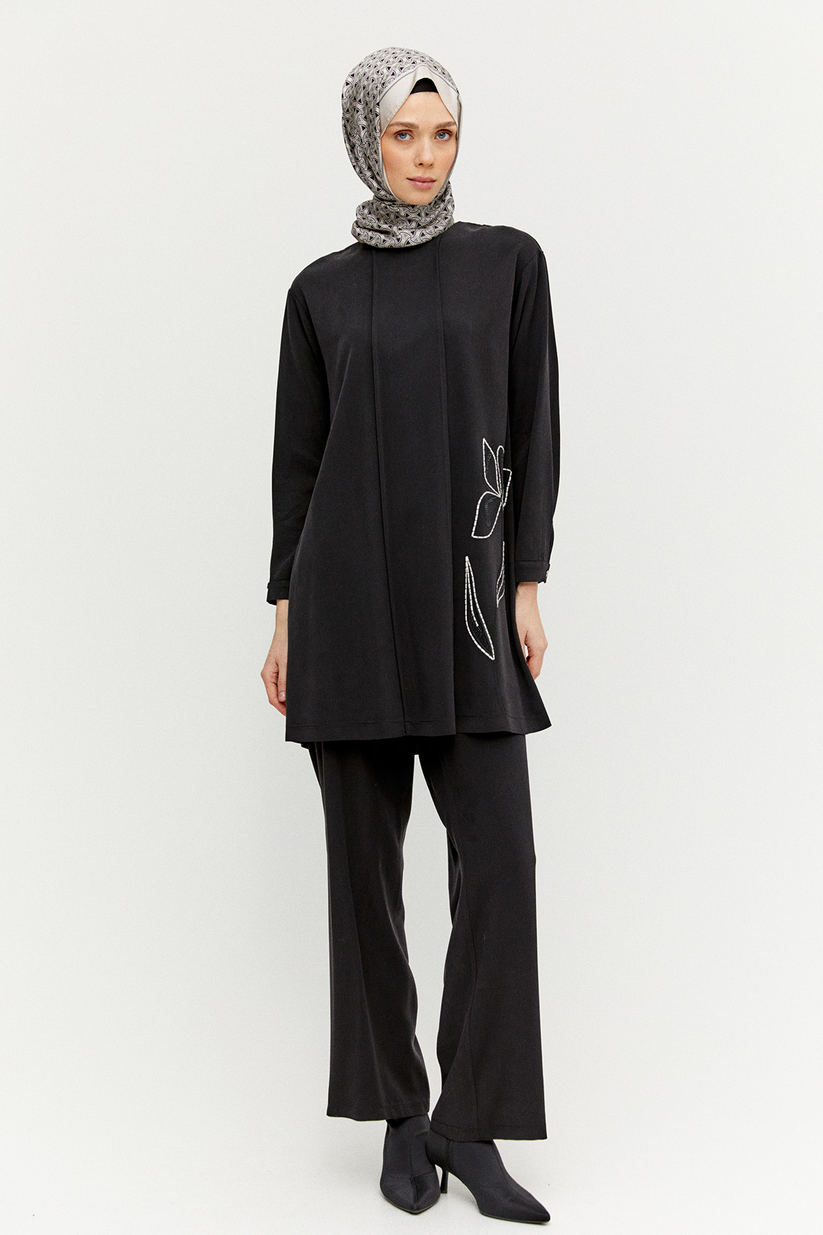 Çiçek Nakışlı Nervürlü İkili Takım, Tesettür Giyim