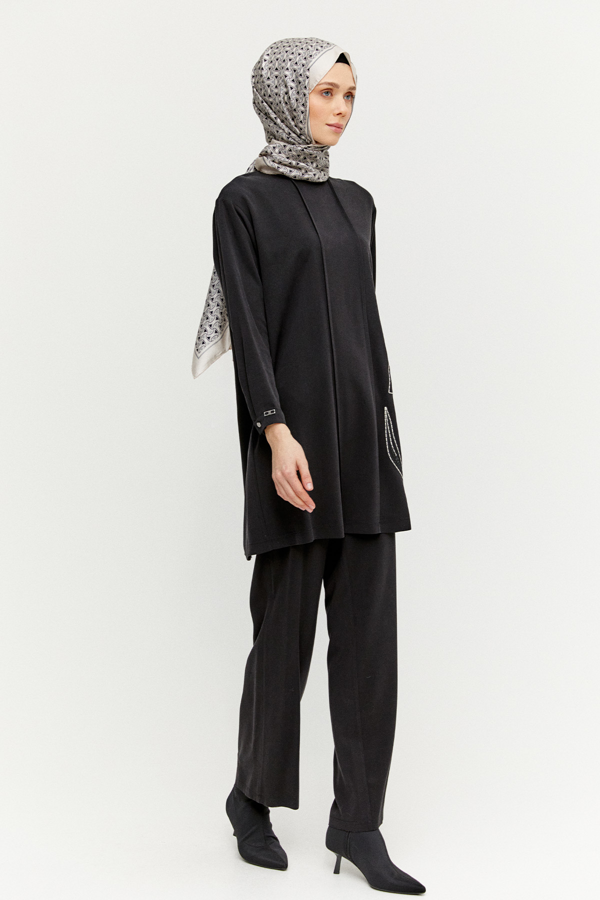 Çiçek Nakışlı Nervürlü İkili Takım, Tesettür Giyim