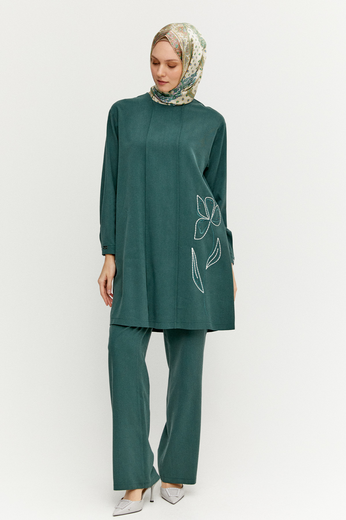 Çiçek Nakışlı Nervürlü İkili Takım, Tesettür Giyim