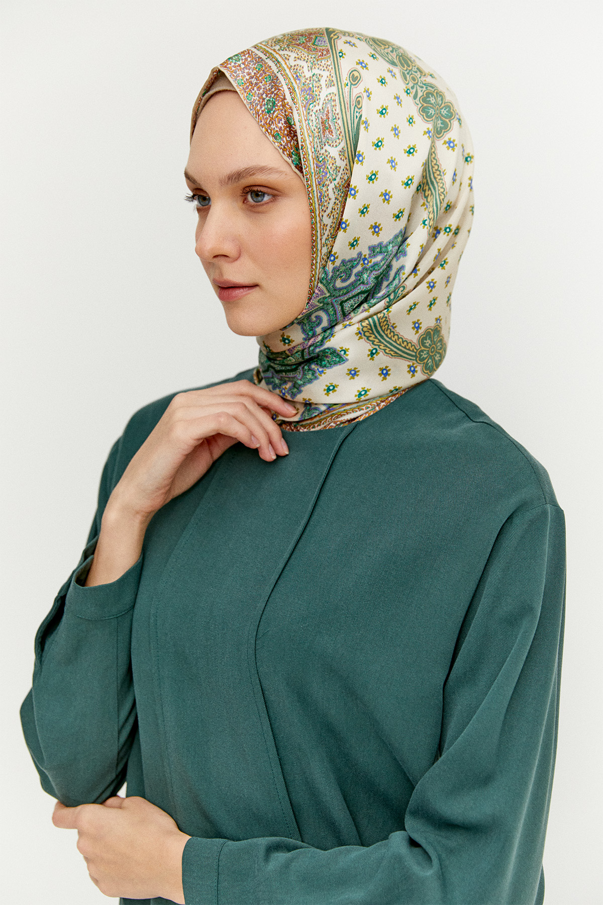 Çiçek Nakışlı Nervürlü İkili Takım, Tesettür Giyim