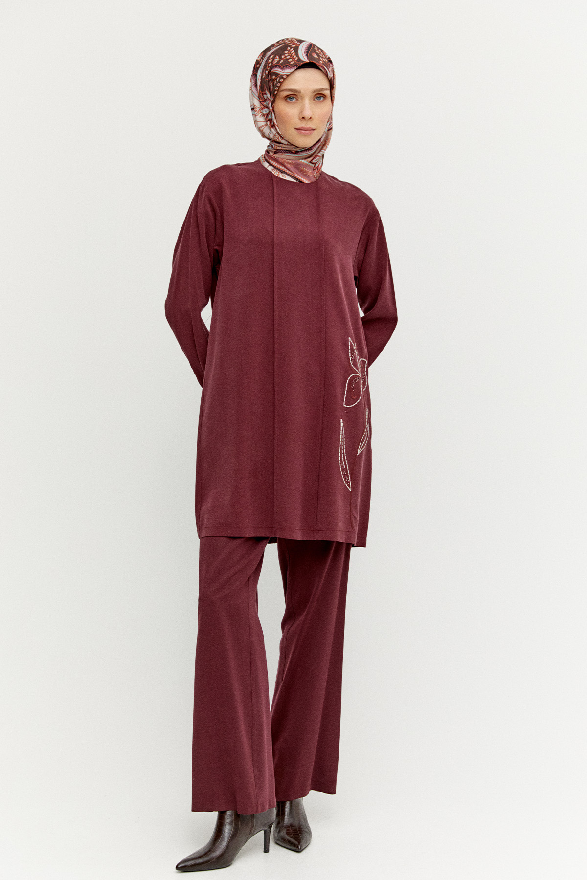 Çiçek Nakışlı Nervürlü İkili Takım, Tesettür Giyim