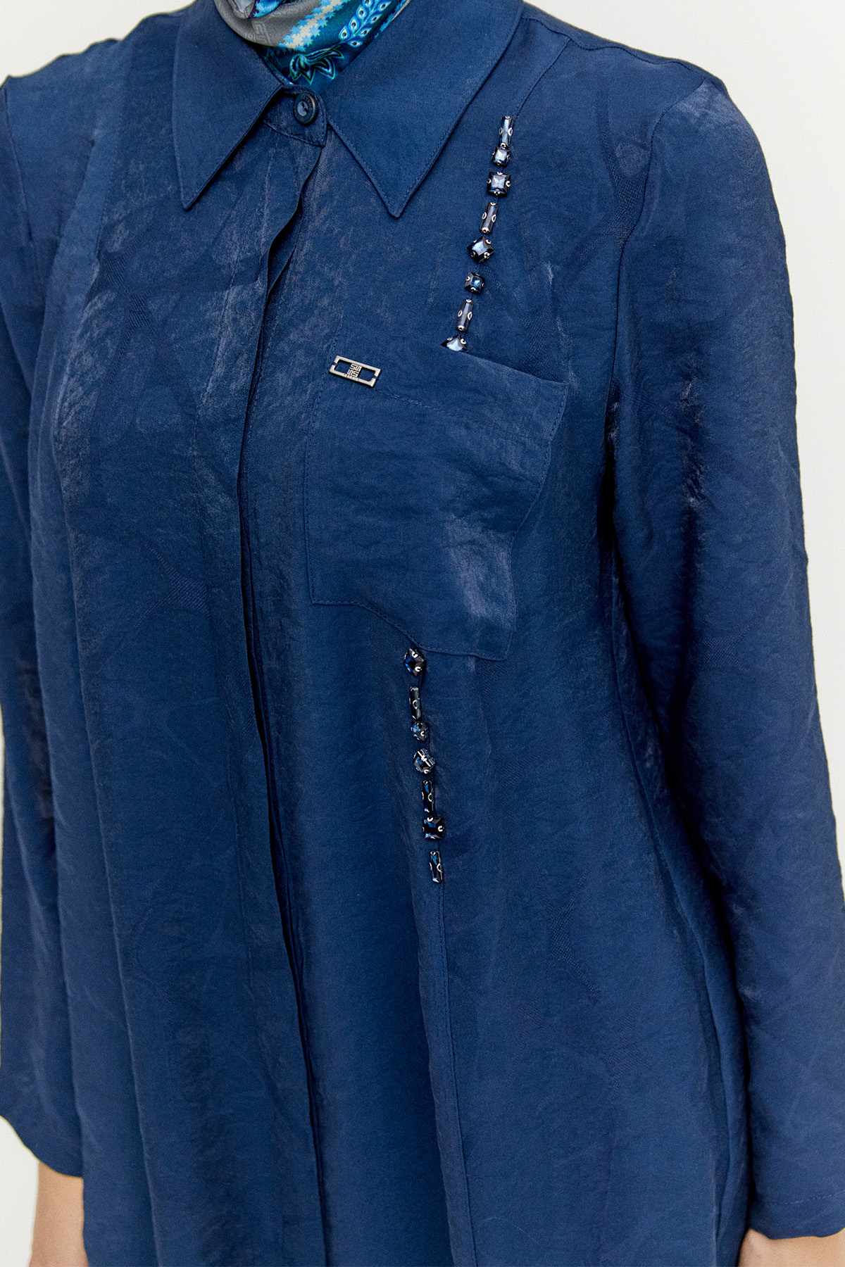 Jakarlı Taş İşlemeli Lyocell Tunik