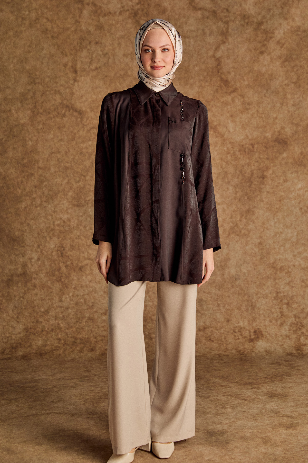 Jakarlı Taş İşlemeli Lyocell Tunik