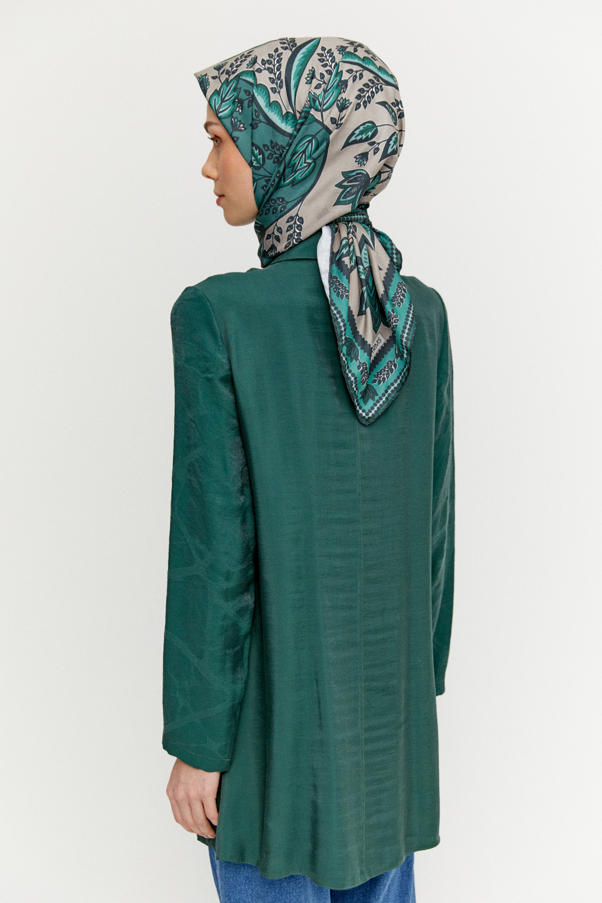 Jakarlı Taş İşlemeli Lyocell Tunik