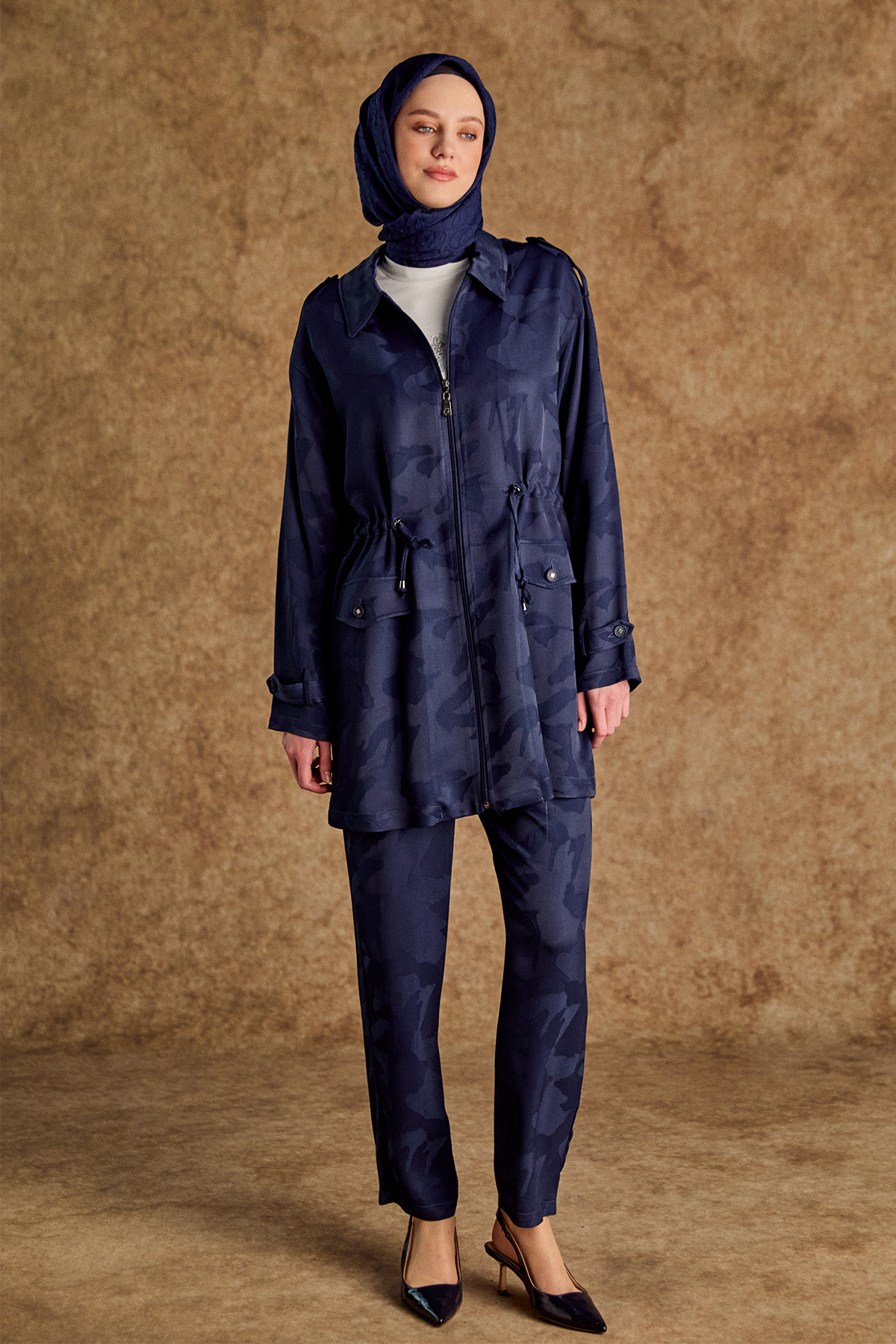 Jakarlı Desenli 3`Lü Takım