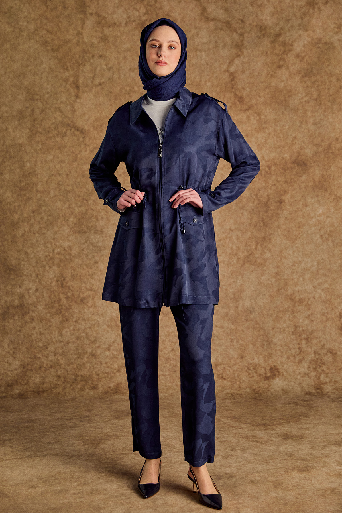 Jakarlı Desenli 3`Lü Takım