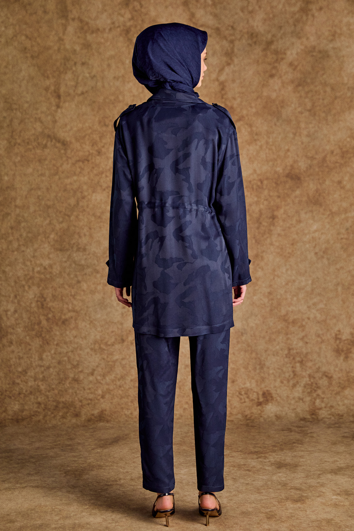 Jakarlı Desenli 3`Lü Takım