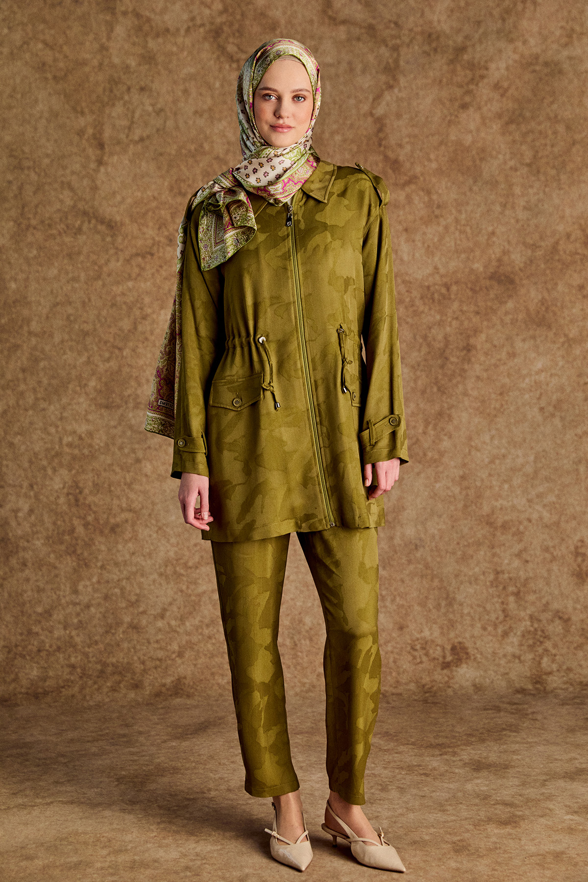 Jakarlı Desenli 3`Lü Takım